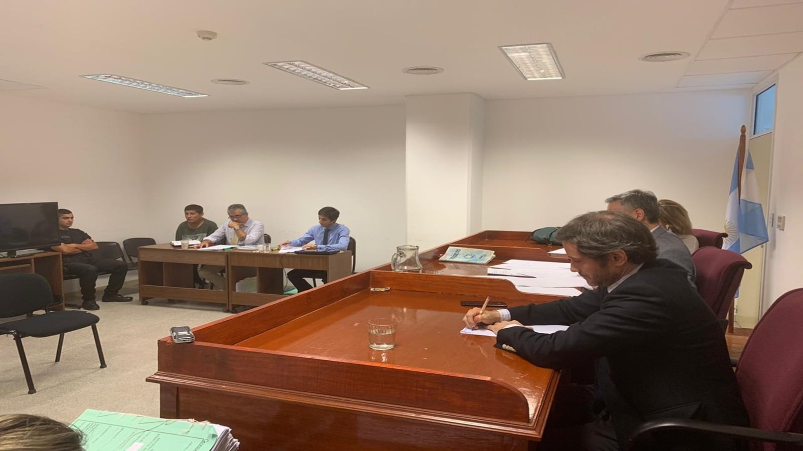 Audiencia del juicio a Bejarano (segundo de la izquierda)