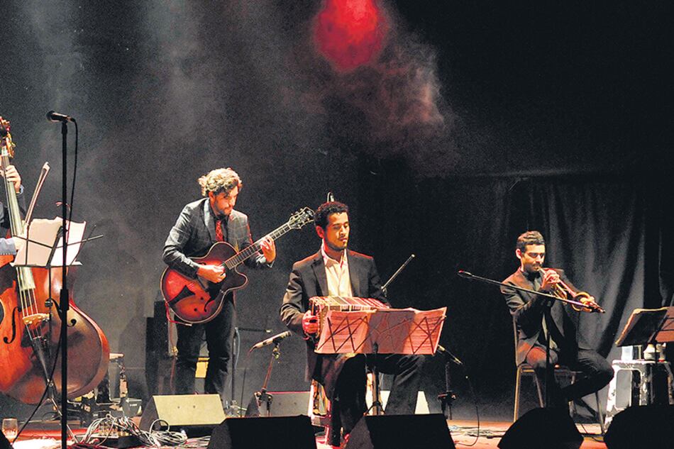 El Sexteto Fantasma actuó el domingo en la sede de Sánchez de Bustamante 772.