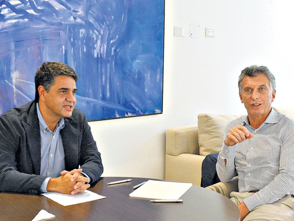 Tras una conversación con su Mauricio Macri, su primo Jorge anunció que no será candidato.