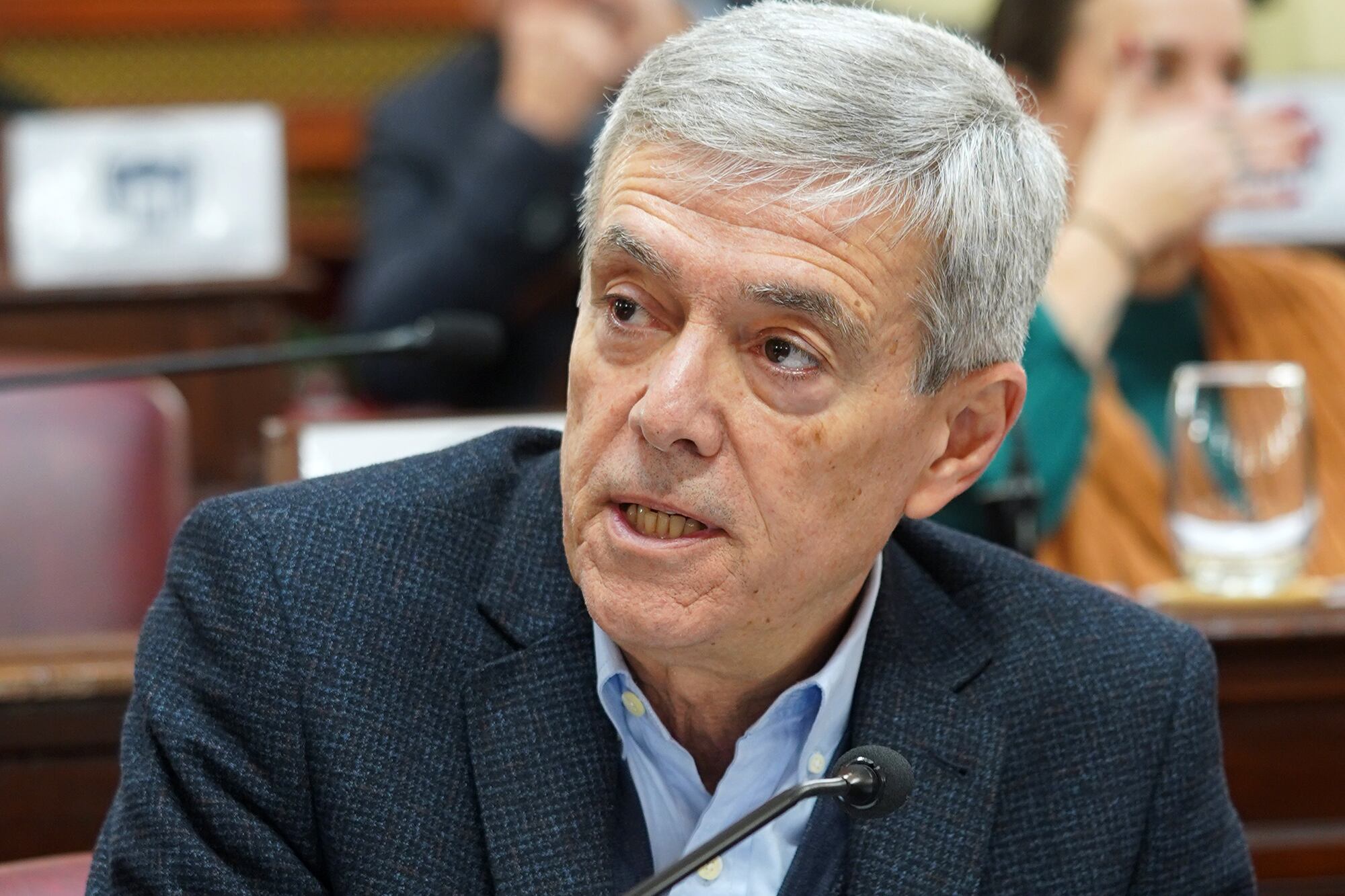 Agosto: "No es lo mismo hablar de los servicios de la deuda, que de la deuda”.