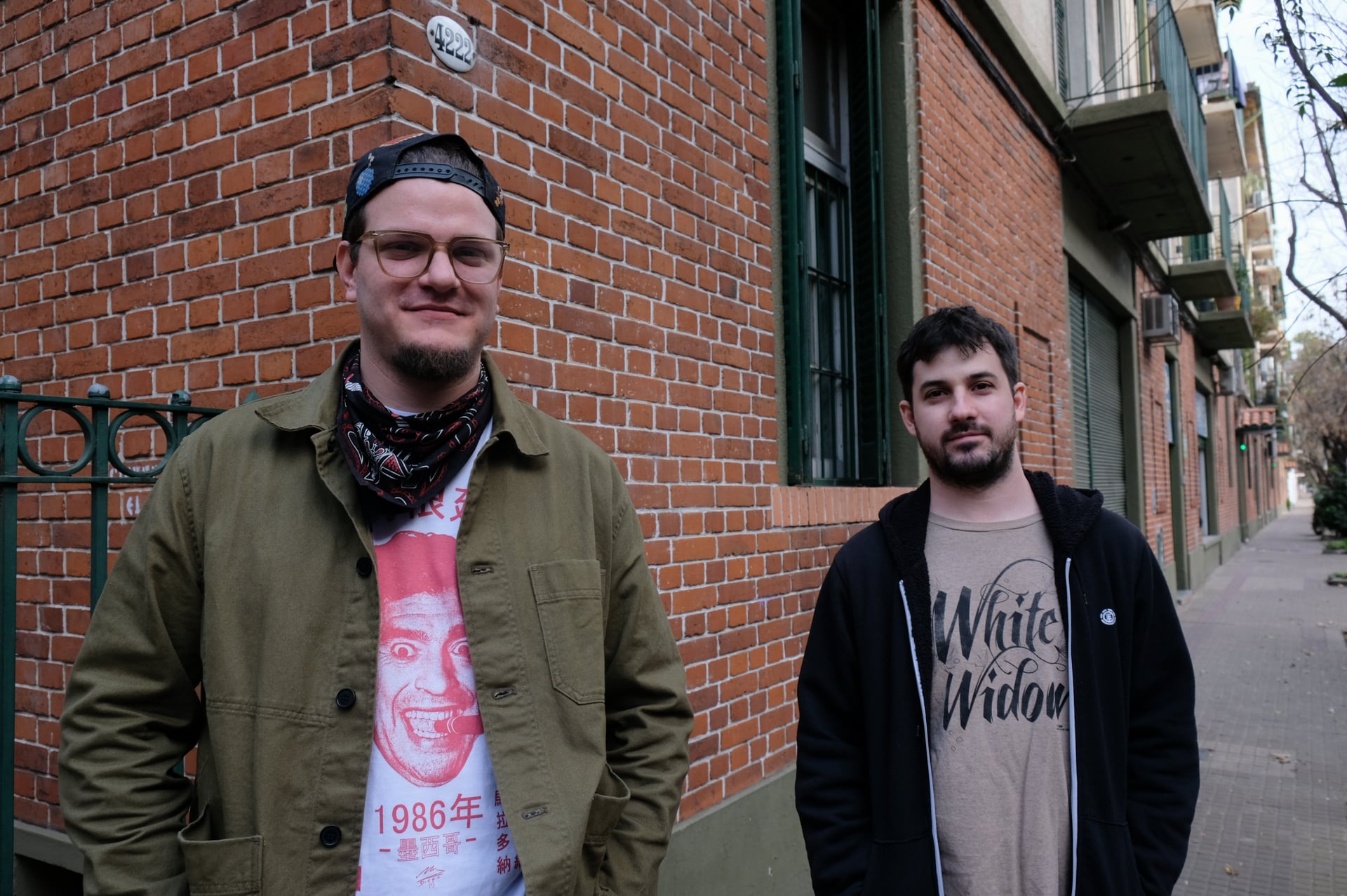 Solos o con invitados, Juan y Pablo ya acumulan más de 200 horas de flashes, reflexiones y triggereadas sin concesiones