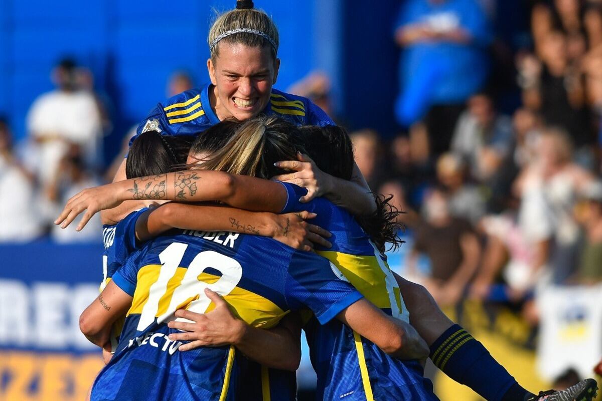Las chicas de Boca de festejo
