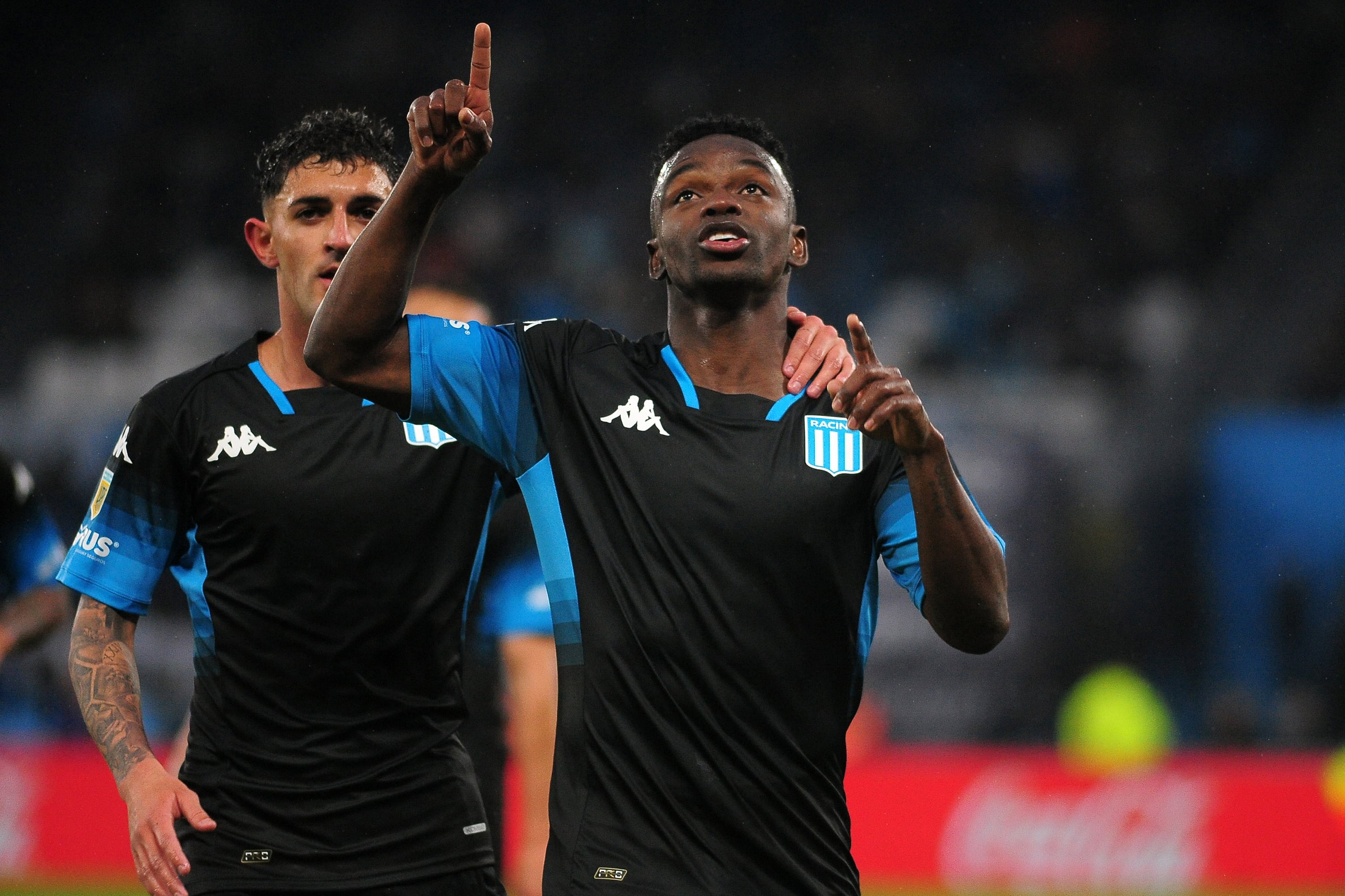 Carbonero, clave en los tres goles de Racing.