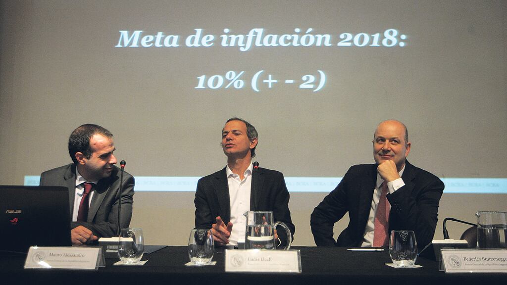 “Tenemos un gap de credibilidad con la sociedad”, reconoció Federico Sturzenegger.