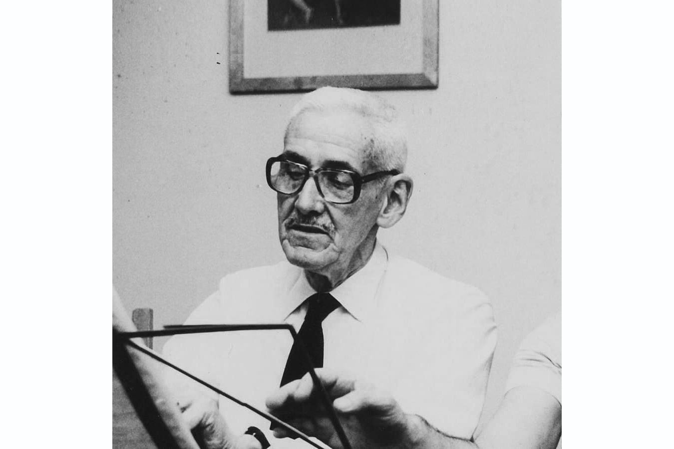 Guastavino estrenó "El romance de Santa Fe" en el Teatro Colón.