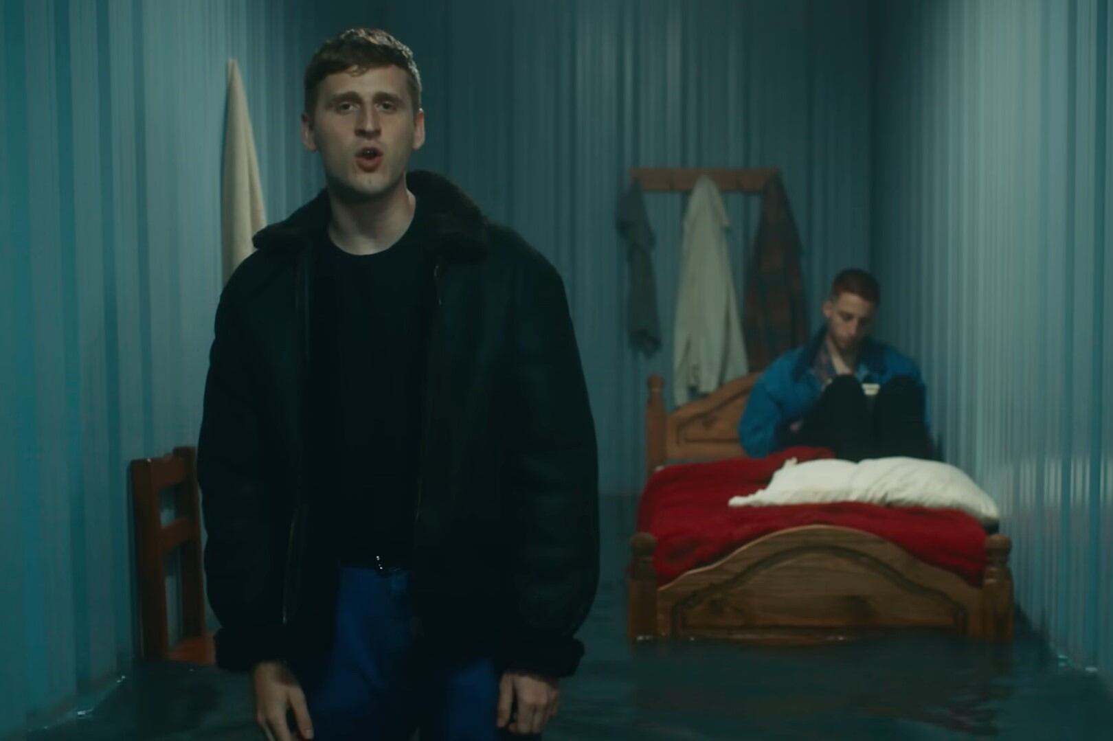 Louta y Wos. Imagen: captura de pantalla video.