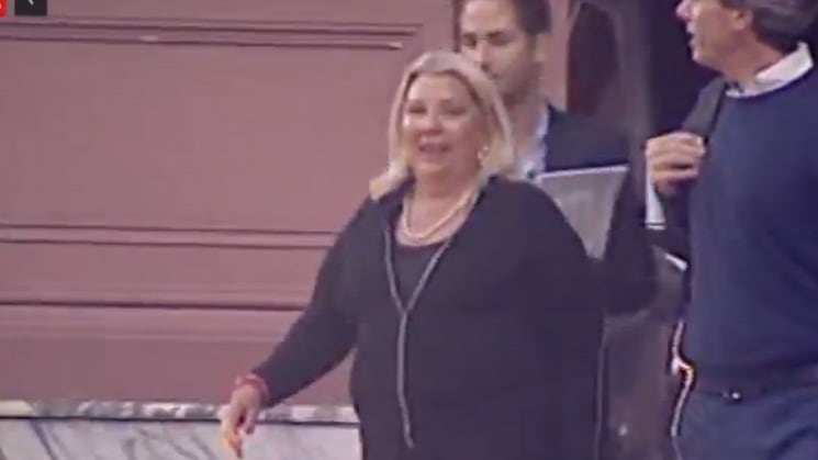 Carrió junto a Fernnado Sánchez, mientras Macri se reunía de urgencia con el equipo económico.