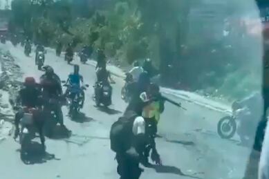 Las imágenes fueron filmadas desde el micro donde viajaba el plantel.