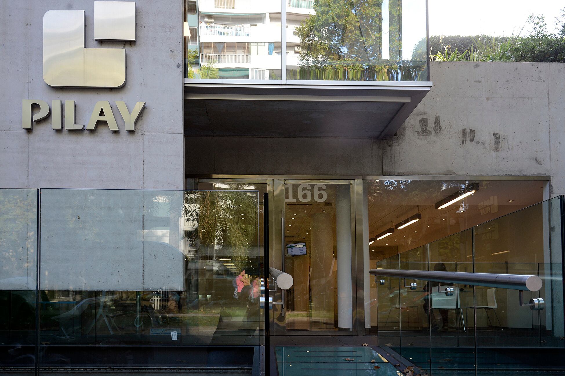 Bauen Pilay tiene unos 14.000 clientes en la ciudad.