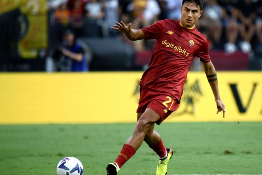 Paulo Dybala titular vs Real Sociedad.