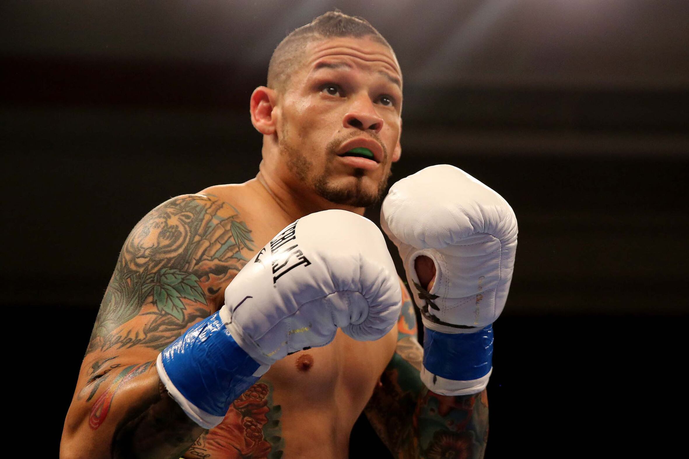 Orlando Cruz en su victoria de 2016 frente al mexicano Rómulo Koasicha.