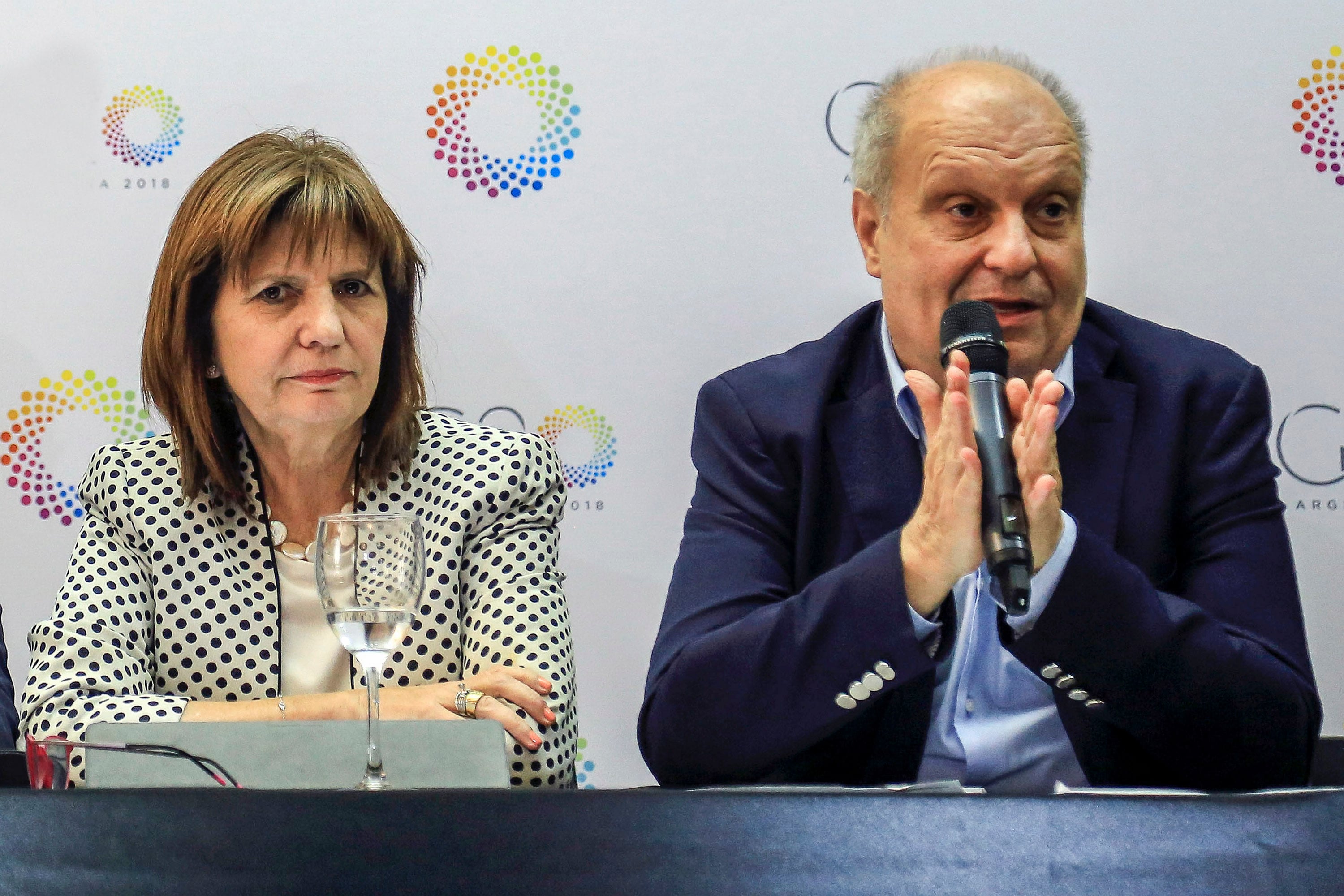 Patricia Bullrich junto a Hernán Lombardi.