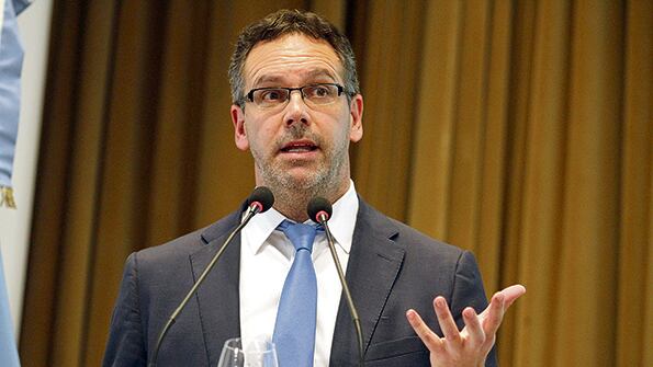 Guido Sandleris, presidente del Central, provocó una fuerte caída en el financiamiento.