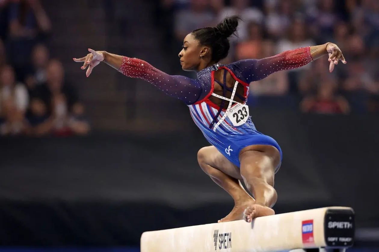 Simone Biles ganó 37 medallas entre Juegos Olímpicos y Mundiales. Es la gimnasta más laureada de la historia.