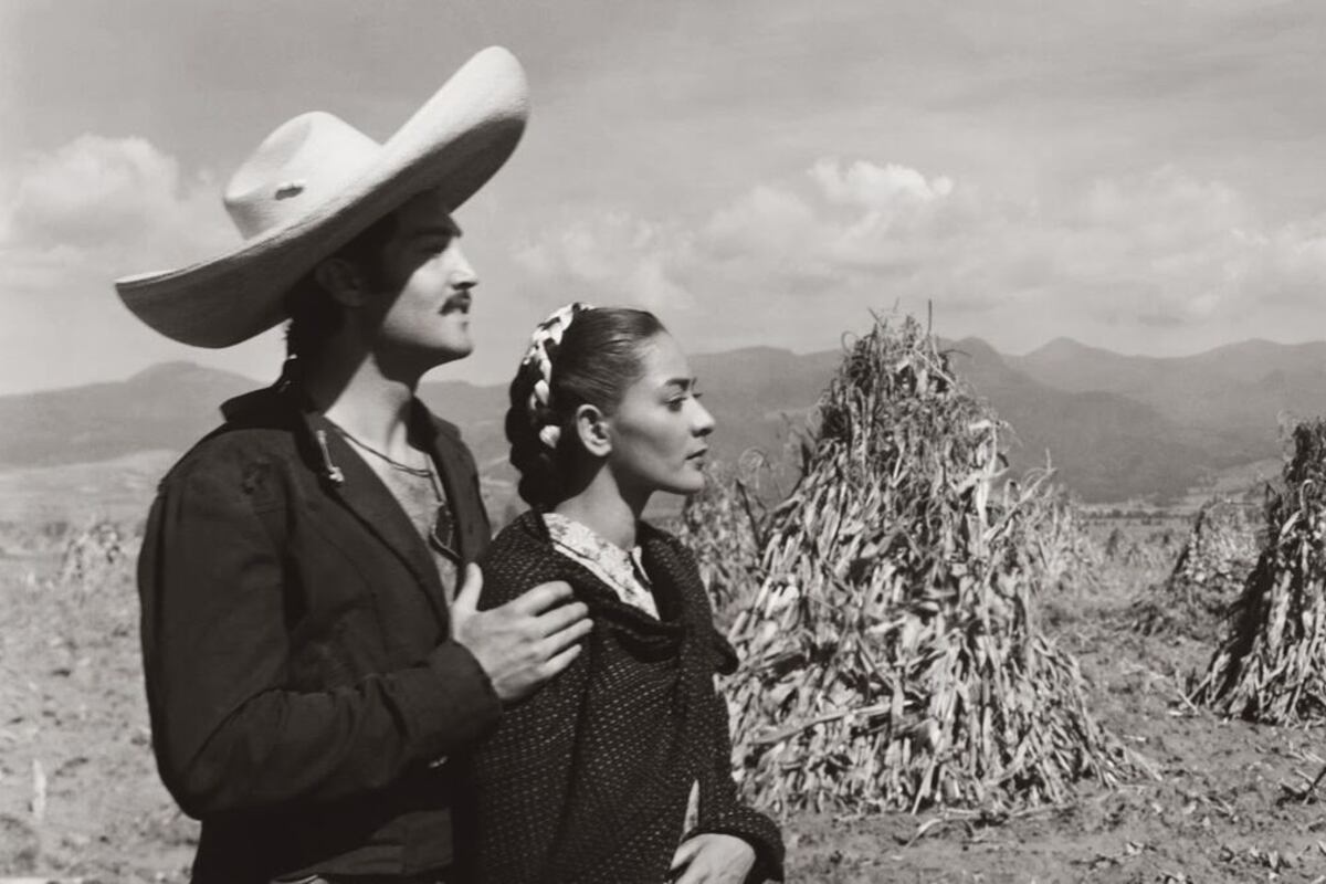 Roberto Cañedo y Columba Domínguez en "Pueblerina" (1948), de Emilio Fernández.