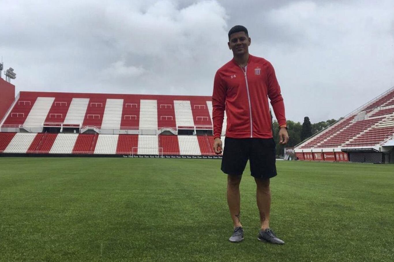 Ante River, el recién retornado Marcos Rojo será baja por lesión en el Pincha.