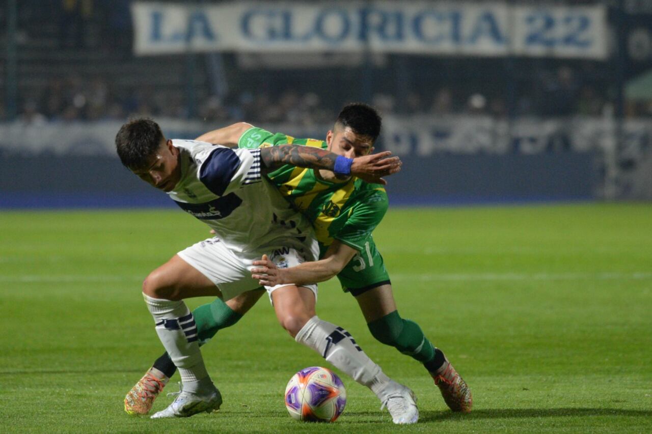 El encuentro tuvo pocos atractivos