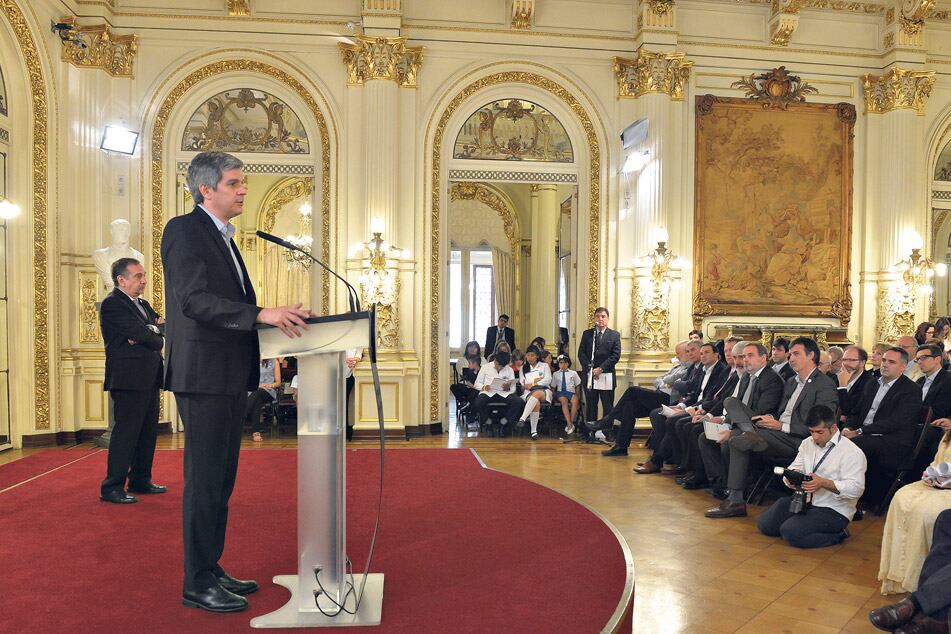 El jefe de Gabinete encabezó el acto en representación del Presidente, que estaba en la Casa Rosada.