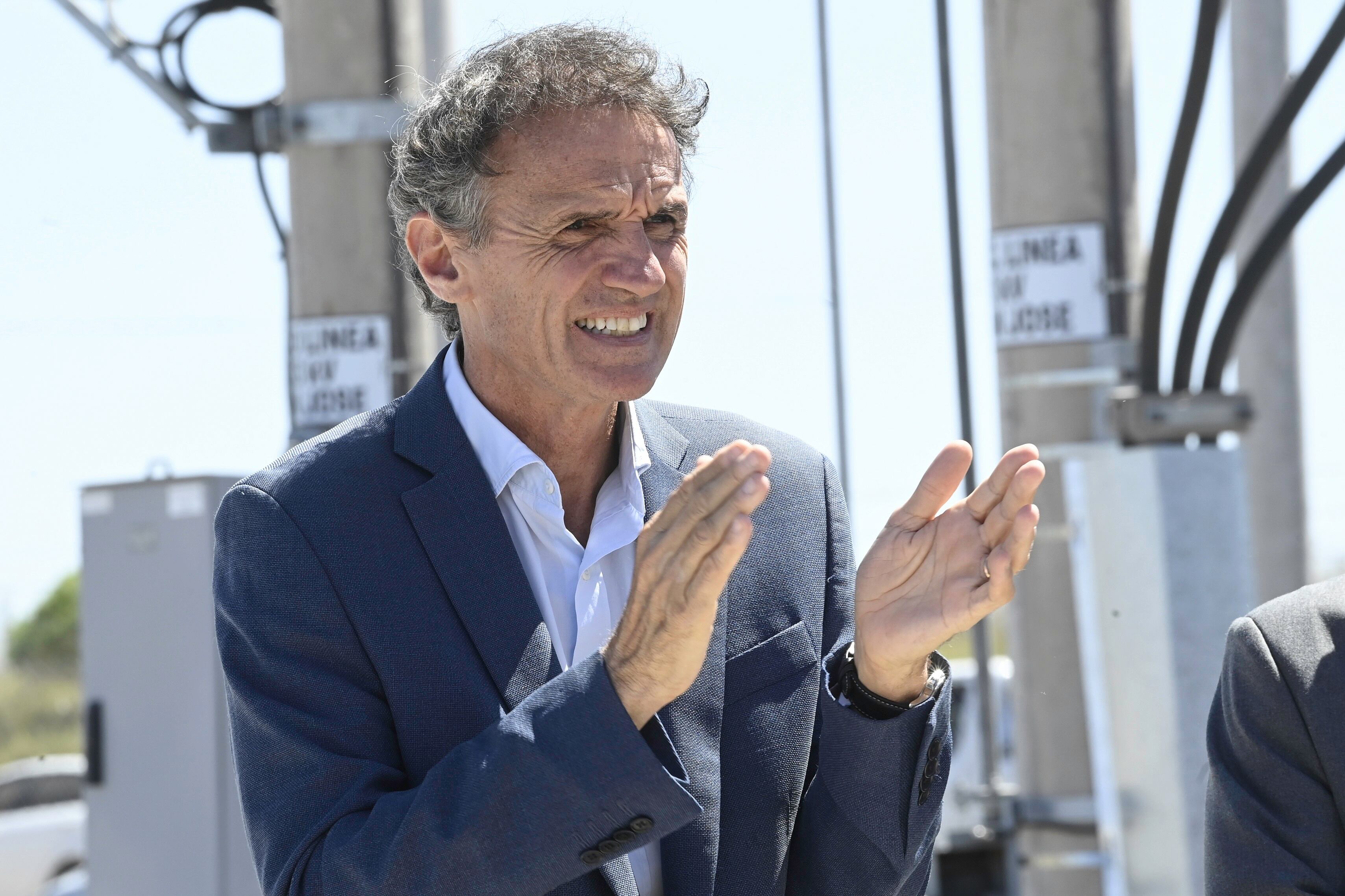 Katopodis da la pelea por los fondos para las obras de gas en la provincia.