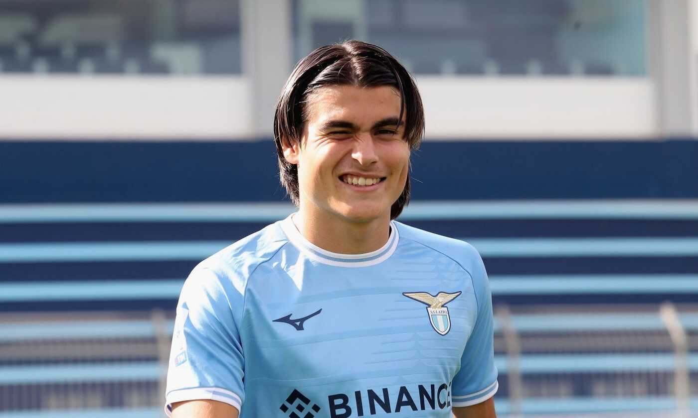 El delantero de la selección Sub-20 sería un nuevo refuerzo en el conjunto rossonero. (Imágen: Lazio IT)