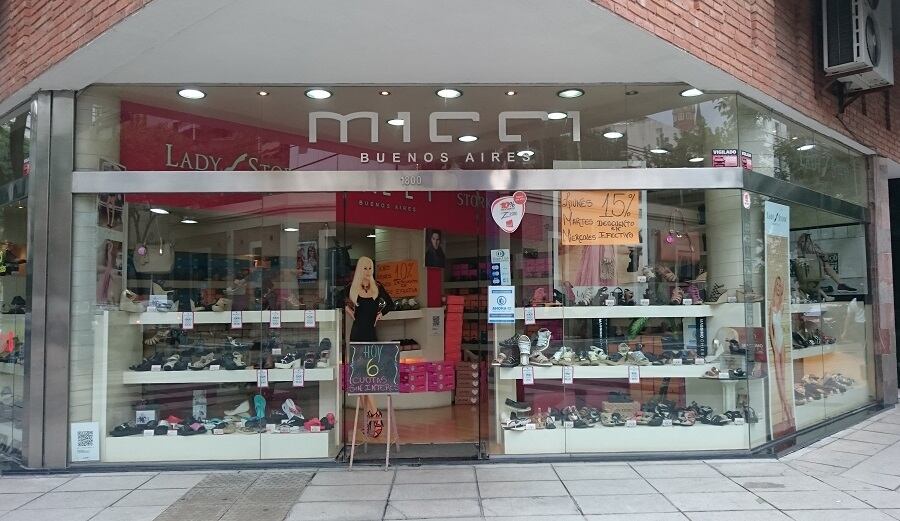 Los comercios aplicaron descuentos de hasta el 50 por ciento para intentar revertir la caída.