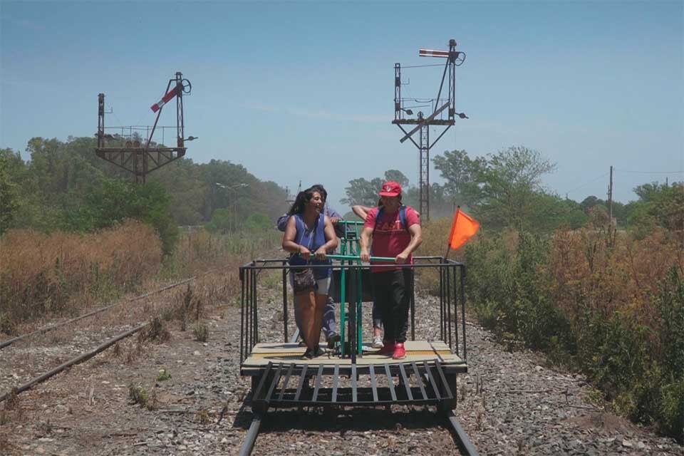 A bordo de una zorra que los directores hicieron construir especialmente.