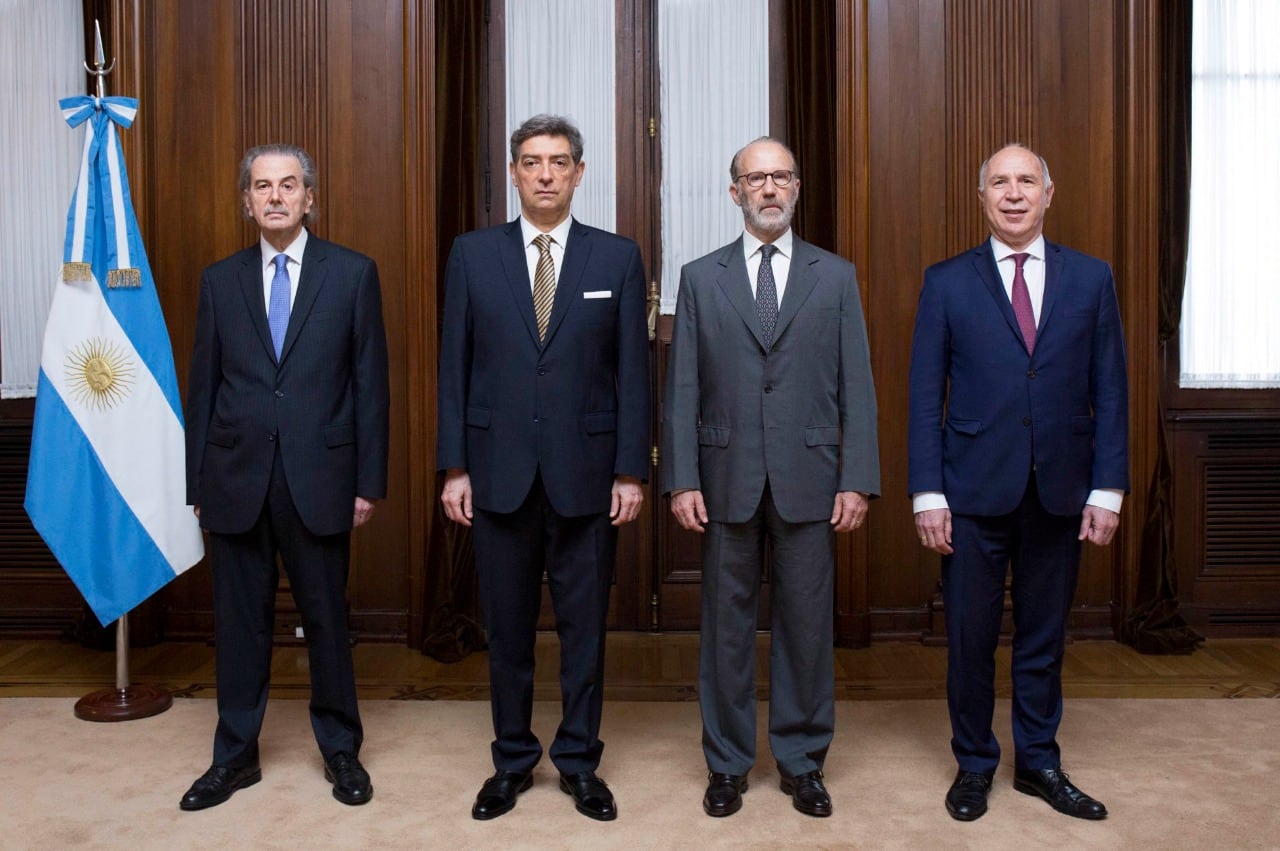 Los cuatro integrantes que quedan en la Corte Suprema.