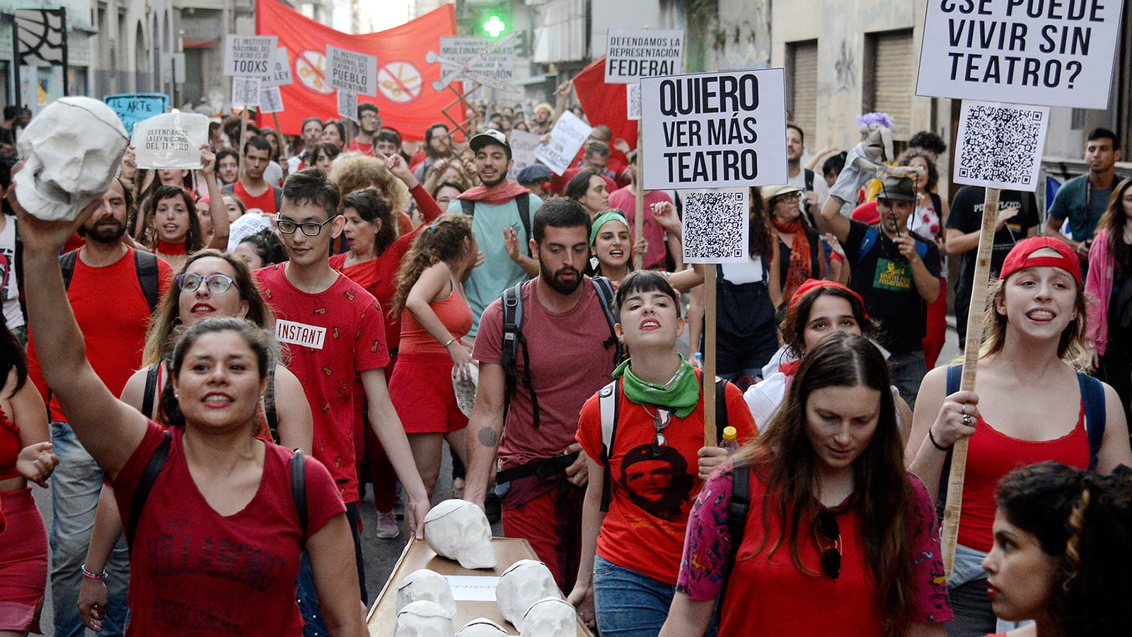 La marcha arrancó en plaza Pringles.