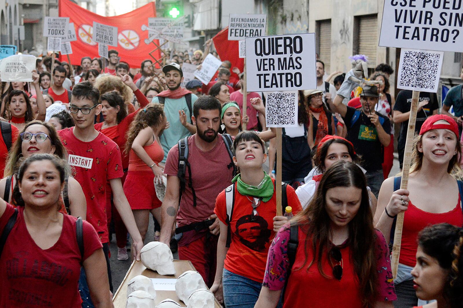 La marcha arrancó en plaza Pringles.