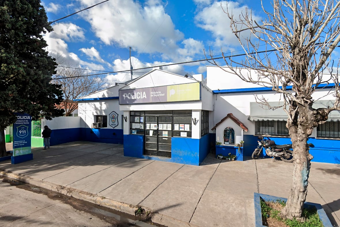 La comisaría 2° de Varela tiene parte de su staff en problemas.