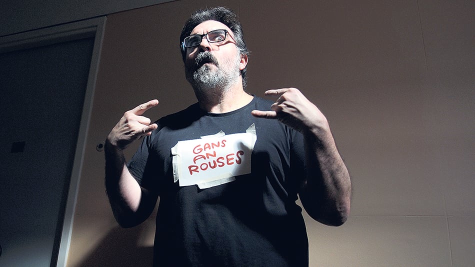 “De todos modos, desgracia es cagarse de hambre, no un cantante que se cree el Indio Solari”, dice Sala.