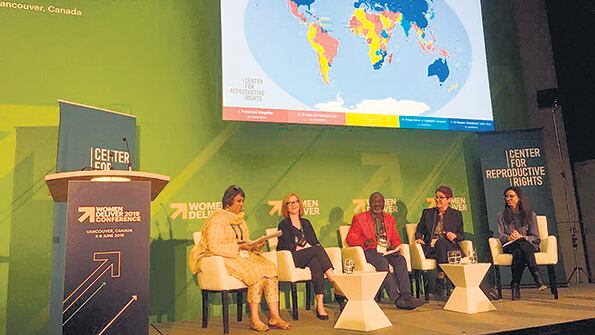 El mapa elaborado por el CRR pinta de celeste a los países donde el aborto es legal.