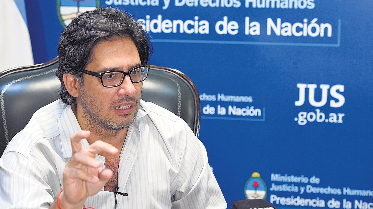 El ministro de Justicia, Germán Garavano, firmó el decreto para la reforma.