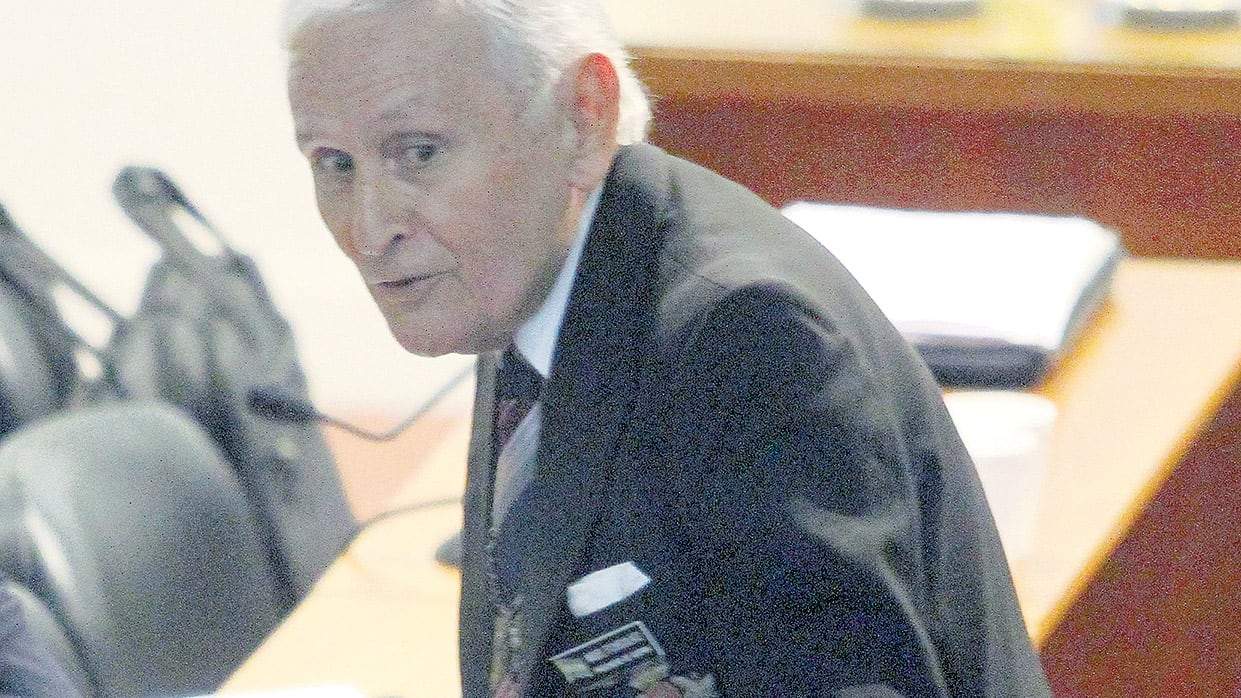 Etchecolatz fue enviado a su casa por el Tribunal Oral en lo Criminal 6.