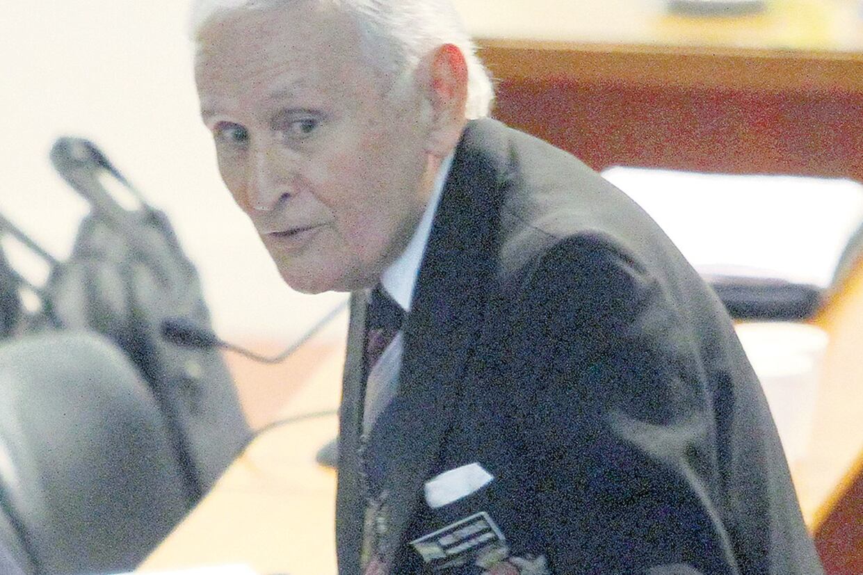 Etchecolatz fue enviado a su casa por el Tribunal Oral en lo Criminal 6.