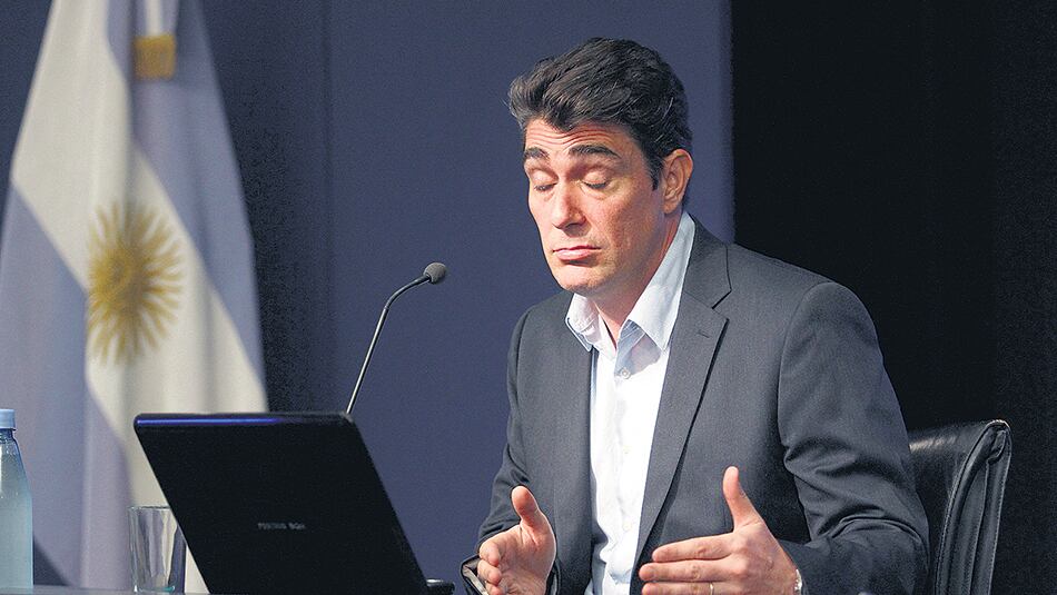 Javier Iguacel, secretario de Energía. El informe del CEPA desmiente varios de los argumentos que esgrimió en favor del aumento.