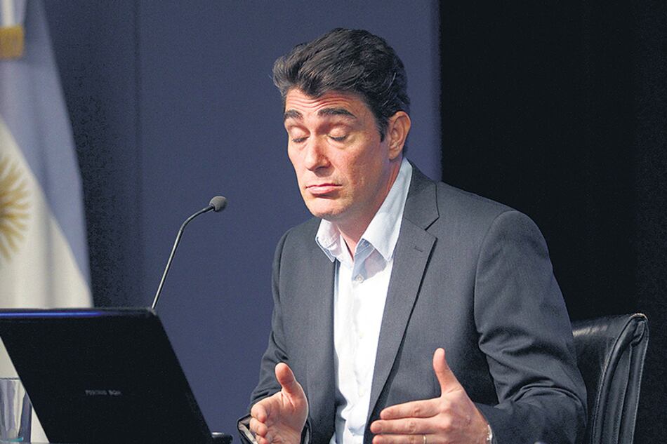 Javier Iguacel, secretario de Energía. El informe del CEPA desmiente varios de los argumentos que esgrimió en favor del aumento.