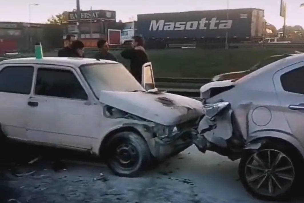 Dos choques múltiples en Panamericana provocan fuertes demoras en la mañana de este jueves.
