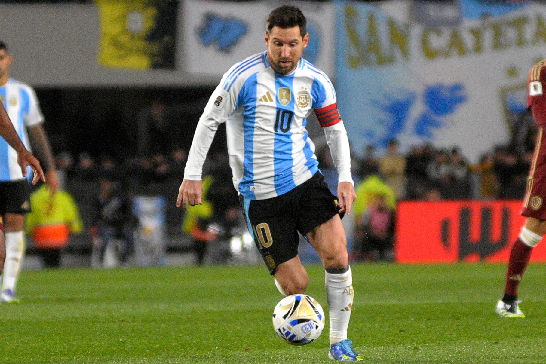 eliminatorias 2026 seleccion argentina venezuela messi -12/10/2025