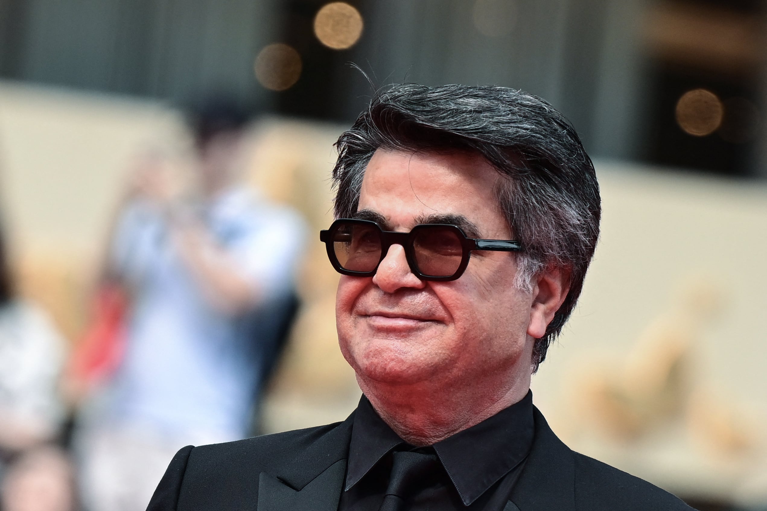 Jafar Panahi en el estreno en Cannes de "Un simple accidente".