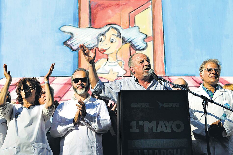 Además de paritarias libres, los dirigentes de las CTA pidieron el cese de la represión a los trabajadores y la liberación de Milagro Sala.