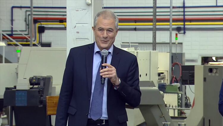 "Invertimos porque hay un proceso de sustitución de importaciones", dijo.