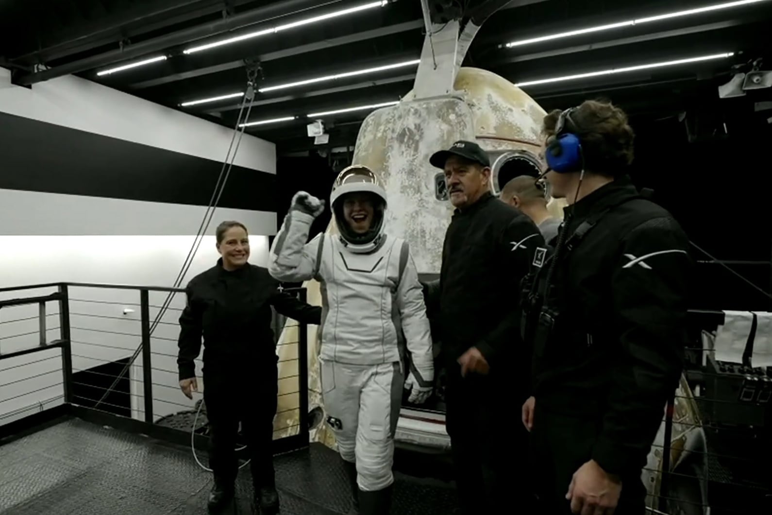 Los tripulantes salieron a salvo de la cápsula.