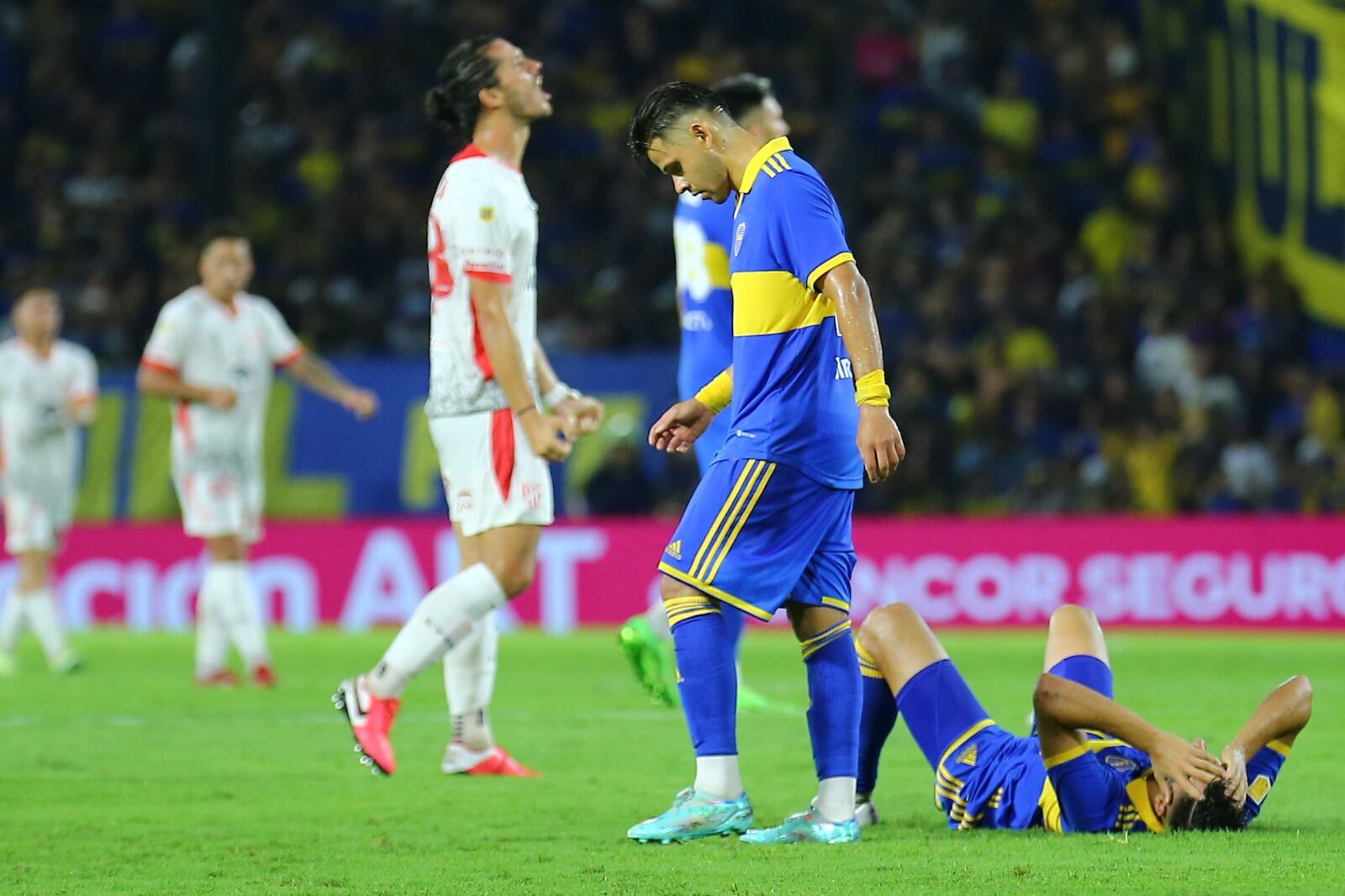 Romero no tiene consuelo mientras los cordobeses festejan