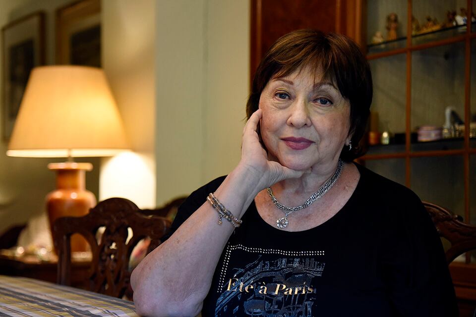 Marta Ortíz es rosarina, profesora y licenciada en Letras.