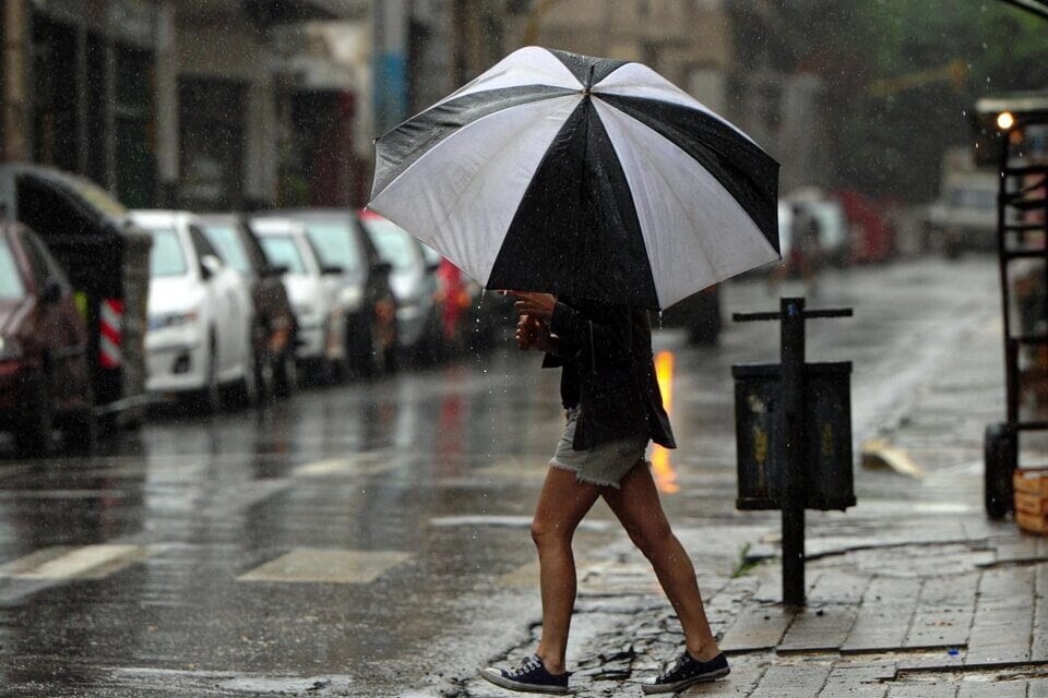El SMN espera para hoy una temperatura de entre 23 grados de mínima y 35 de máxima, y con posibilidad de lluvias.