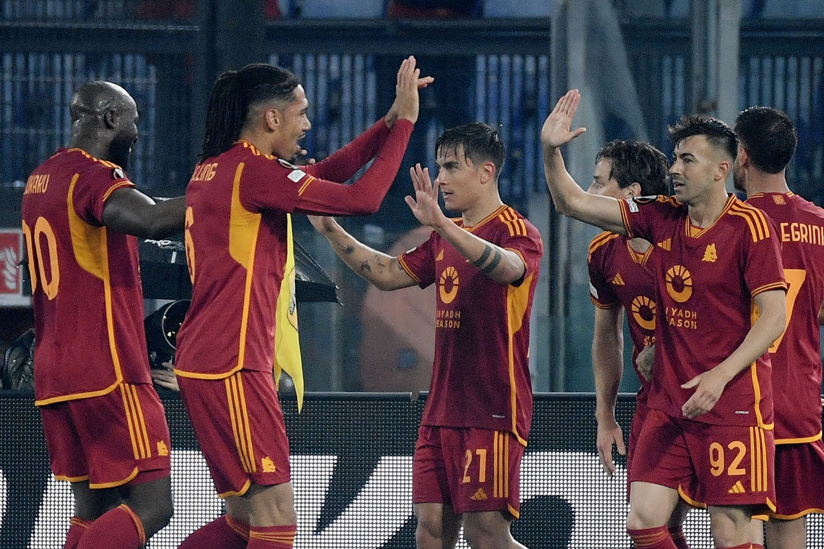 Dybala celebra su gol, clave para vencer al Milan y meterse entre los cuatro mejores con la Roma
