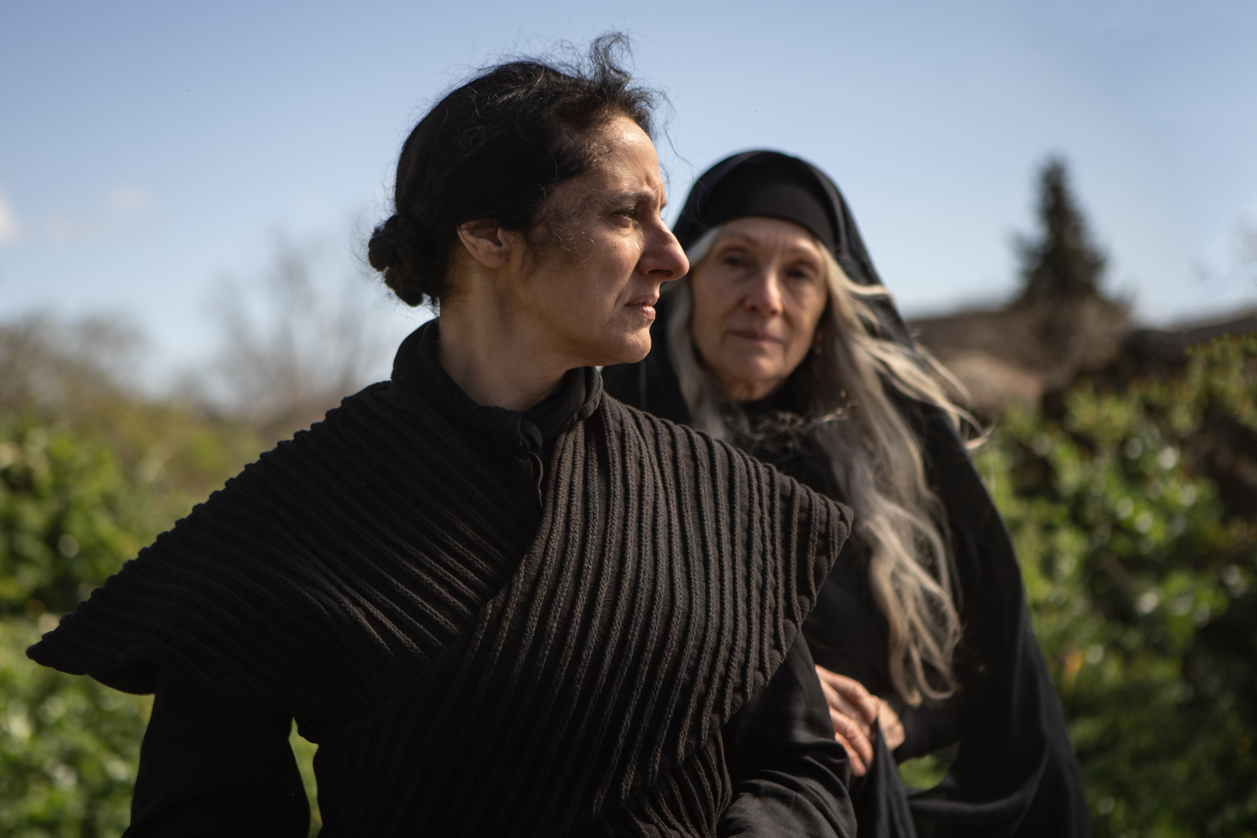  La adaptación de la novela fue dirigida por su propia autora, Elvira Mínguez. 