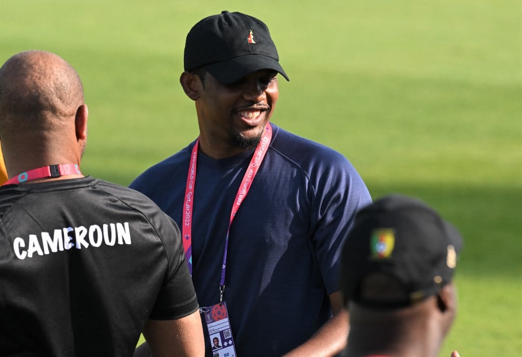 Samuel Eto'o en la concentración camerunesa durante Qatar 2022