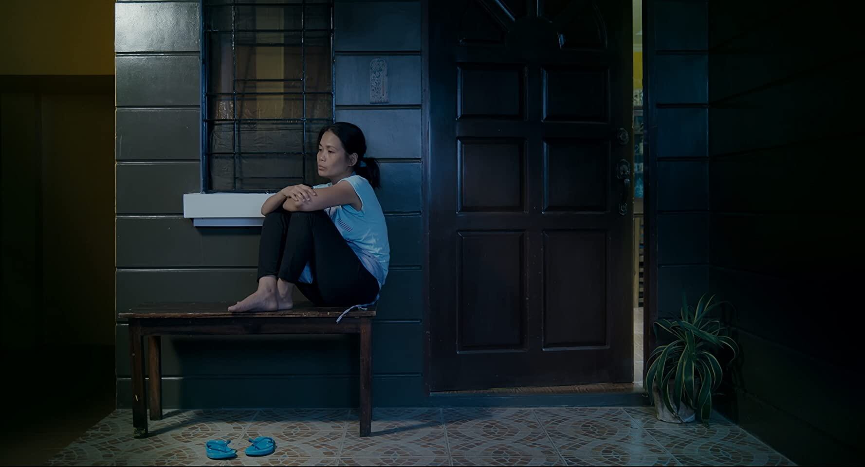 "Overseas", de Sung-a Yoon, mejor largometraje documental. 